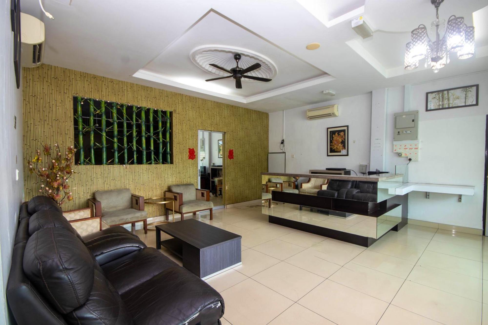 Jq Happy Lumut Hotel Exterior foto